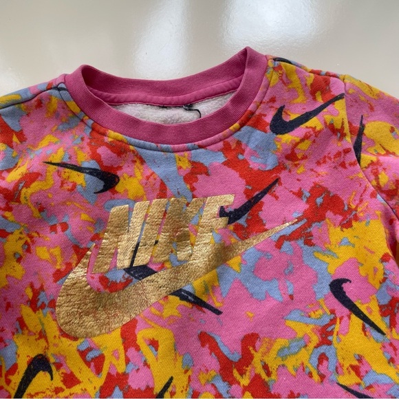 Nike Girls Pink Paint Splattered Nike Swoosh Cropped Sweatshirt Size XS (6/7) - Picture 3 of 4
